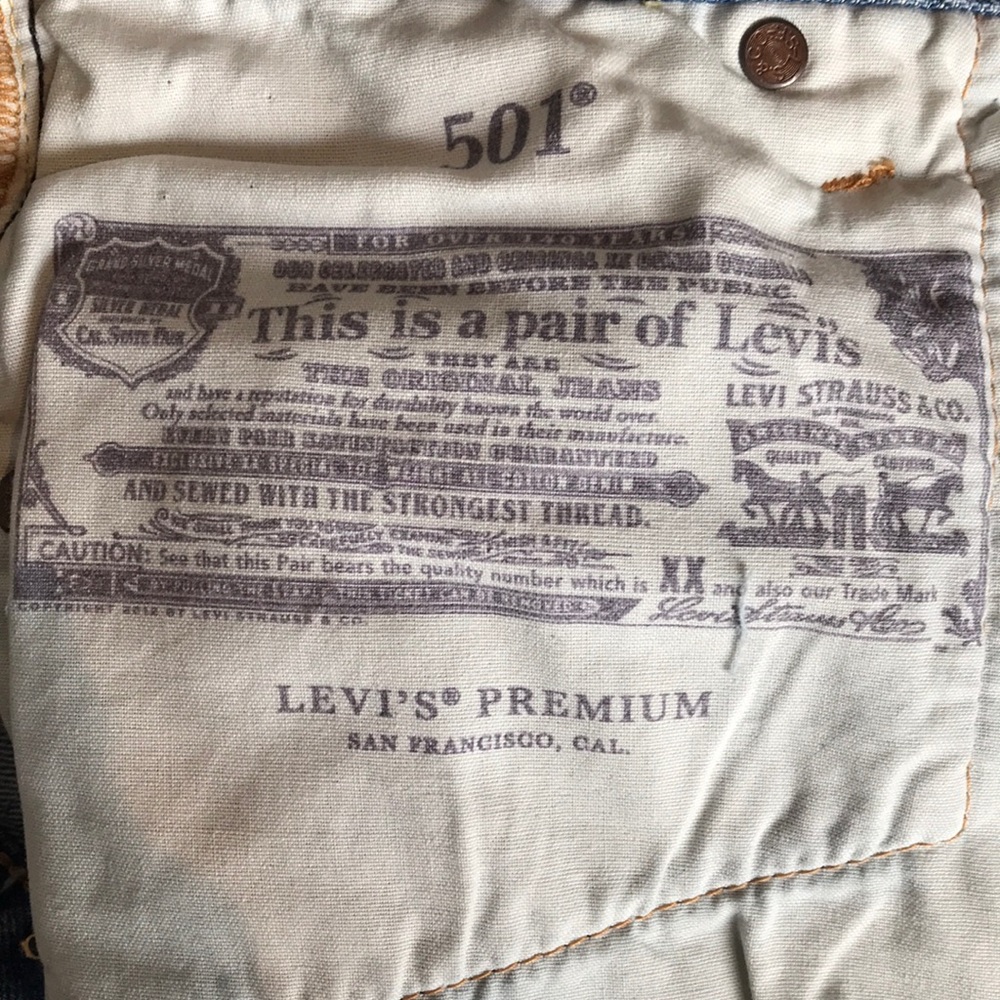 LEVIS !!! - Picture 5 of 5